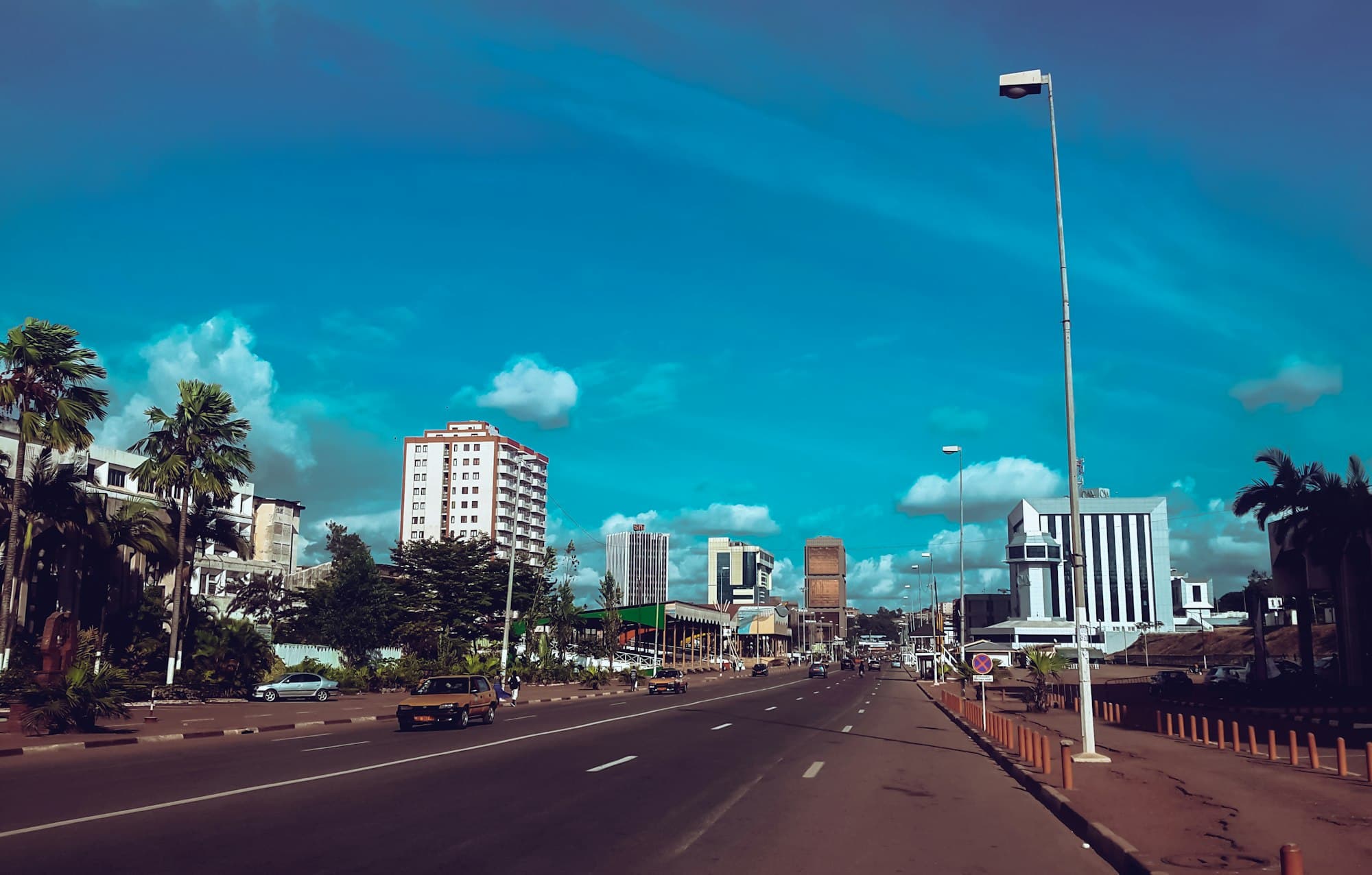 Un boulevard au Cameroun